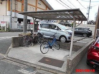 屋根付き駐輪場