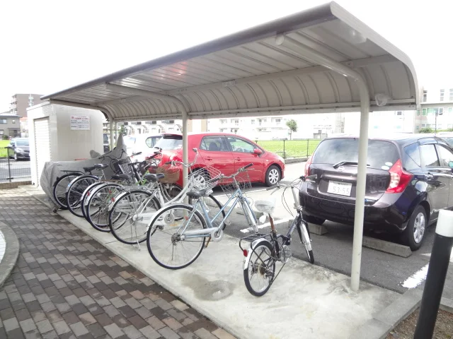 屋根付き駐輪場