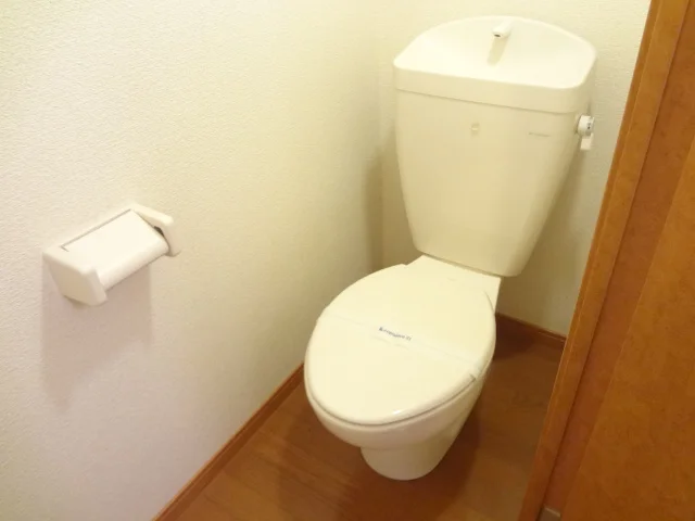 風呂トイレ別！