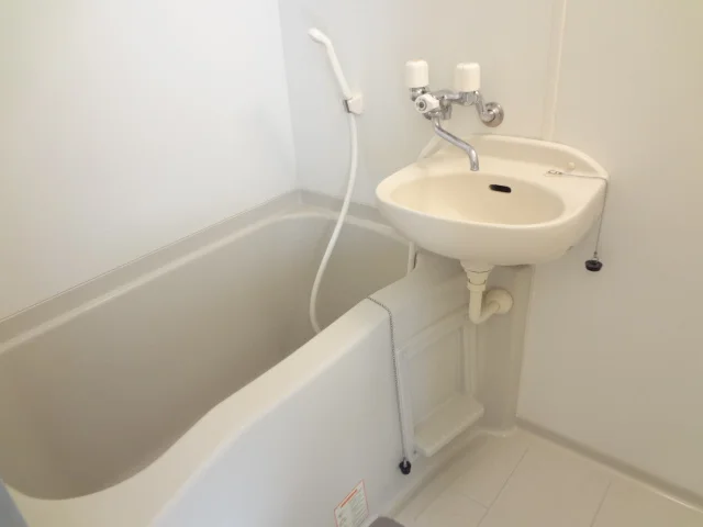 雨の日に便利な浴室乾燥機能付き♪