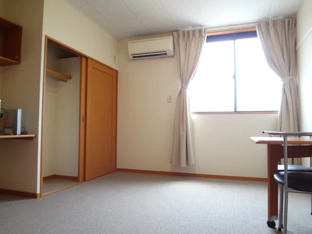 机は用途に合わせて折りたたみ可能！