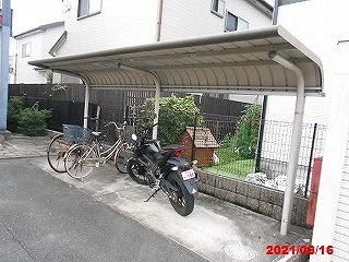屋根付き駐輪場