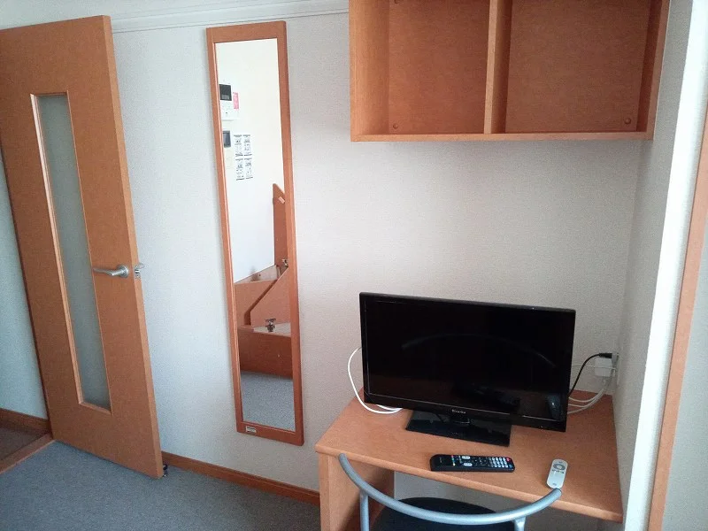 TV、姿見
