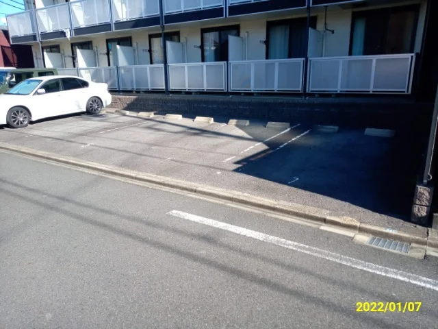 施主管理駐車場となります。