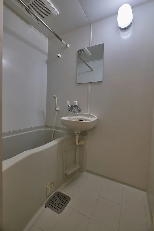 洗面台付　浴室