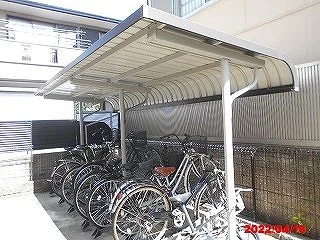 屋根付き駐輪場