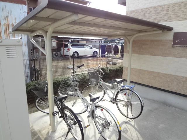 屋根付き駐輪場