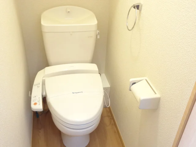 温水洗浄便座完備
