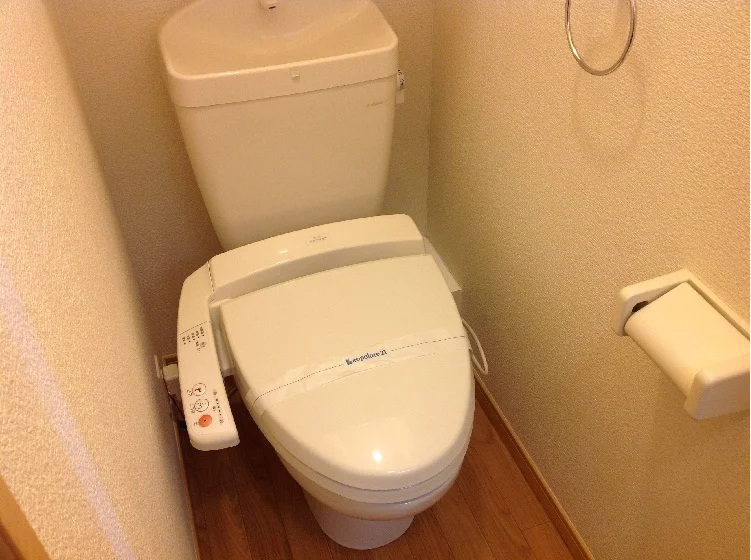 温水洗浄便座なので冬でも快適です！