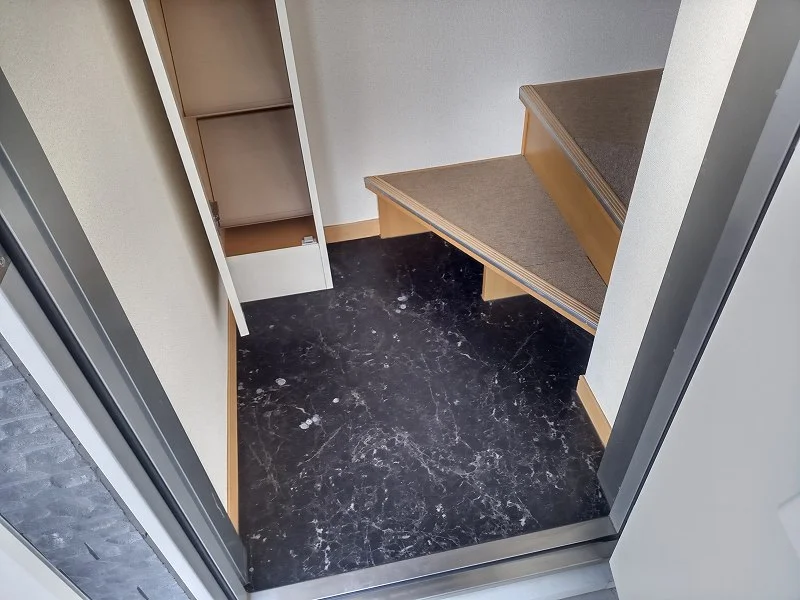 シューズボックス付き