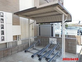 屋根付き駐輪場