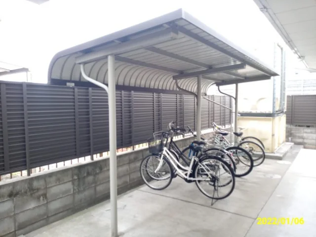 屋根付き駐輪場