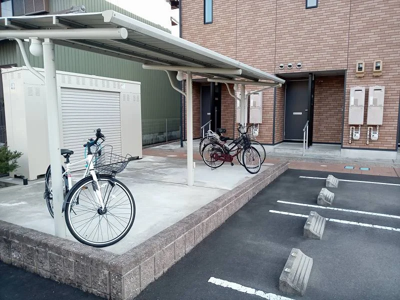 屋根付き駐輪場