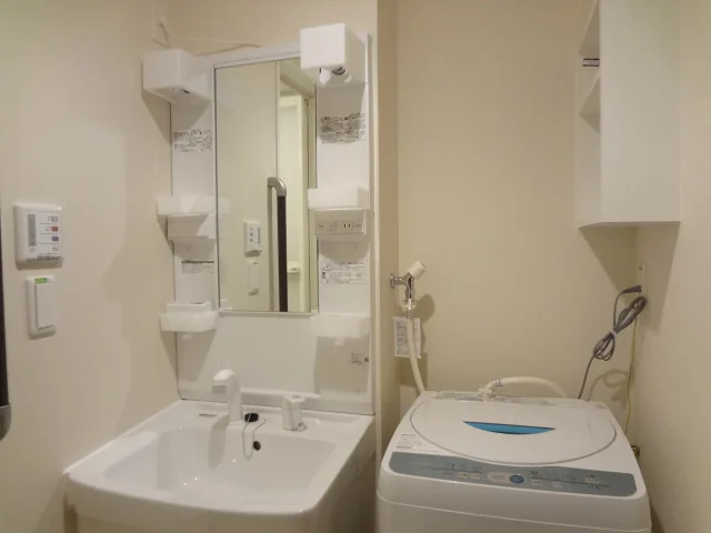 独立洗面台完備