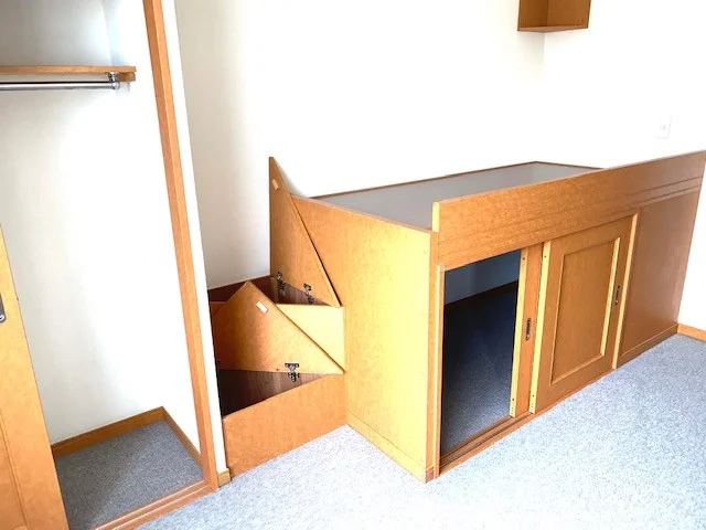 現況を優先　1Ｆフローリング　2Ｆカーペット