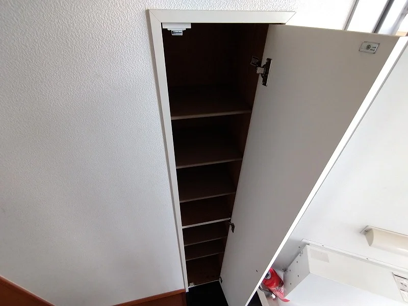 シューズボックス