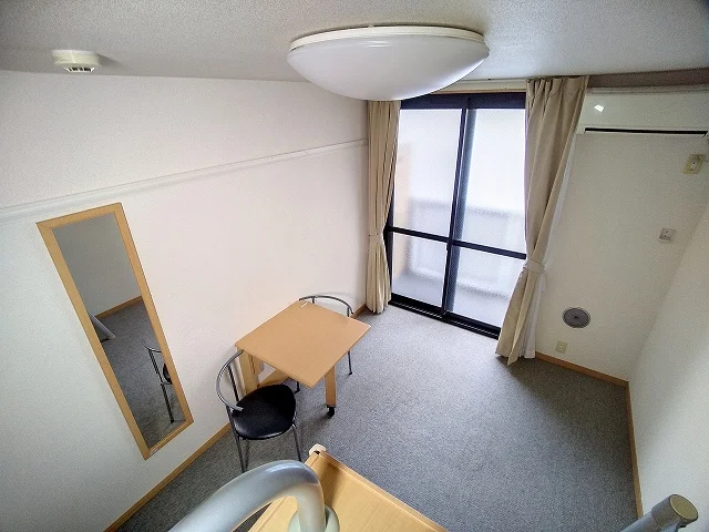 現況を優先　1Ｆフローリング　2Ｆ以上カーペット