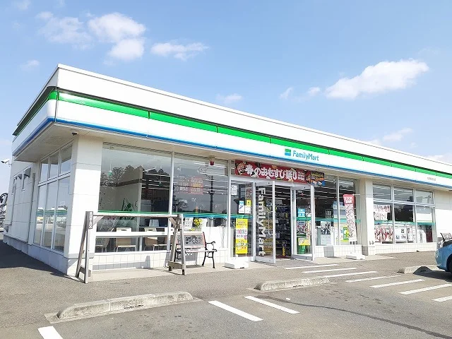 ファミリーマート大田原南金丸店まで1300m
