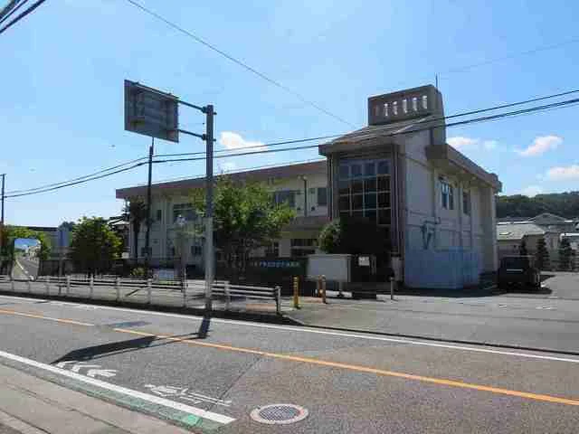 由井事務所まで400m