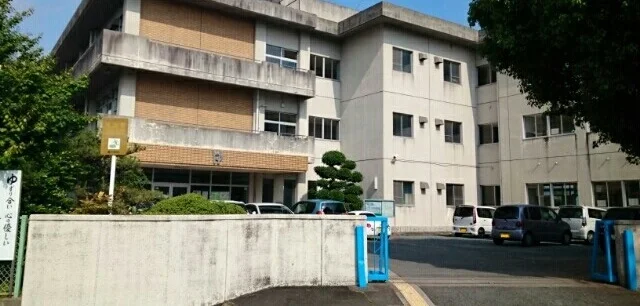 豊小学校まで300m