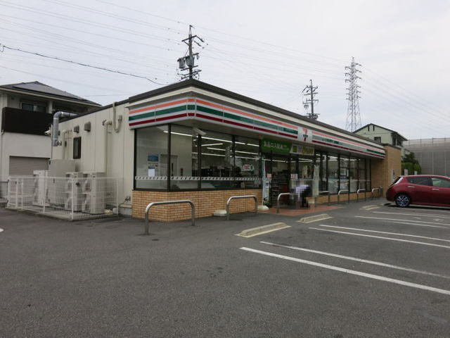 セブン-イレブン 岡崎明大寺町まで350m