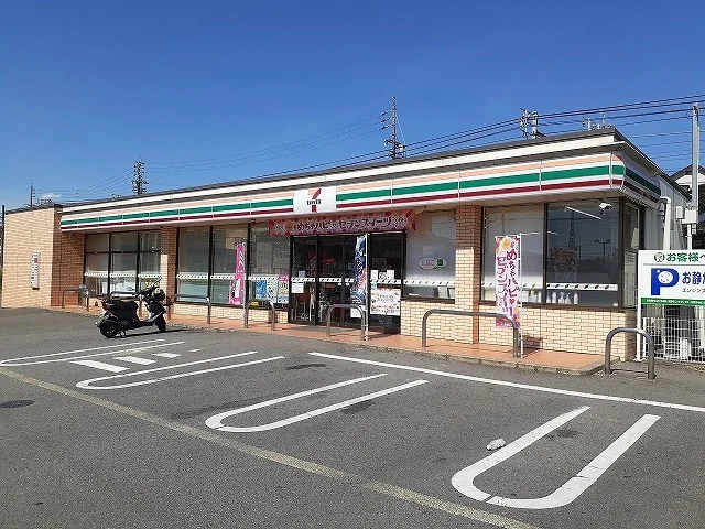 セブンイレブン阿久比白沢店まで707m