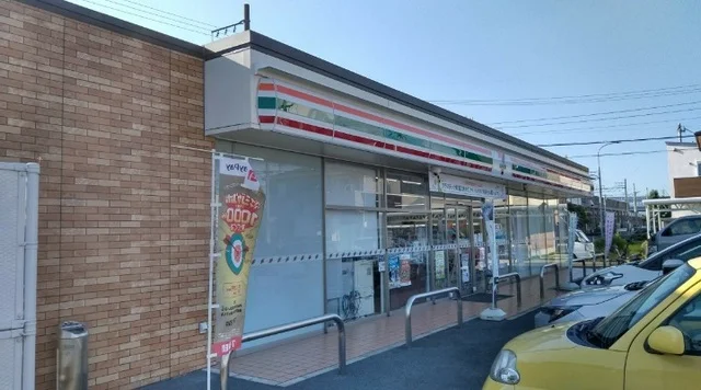 セブンイレブンまで1000m