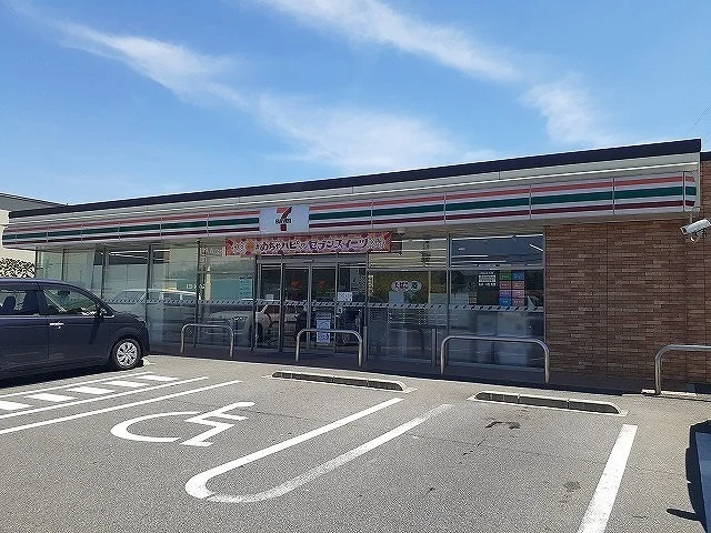 セブンイレブン阿久比インター店まで750m