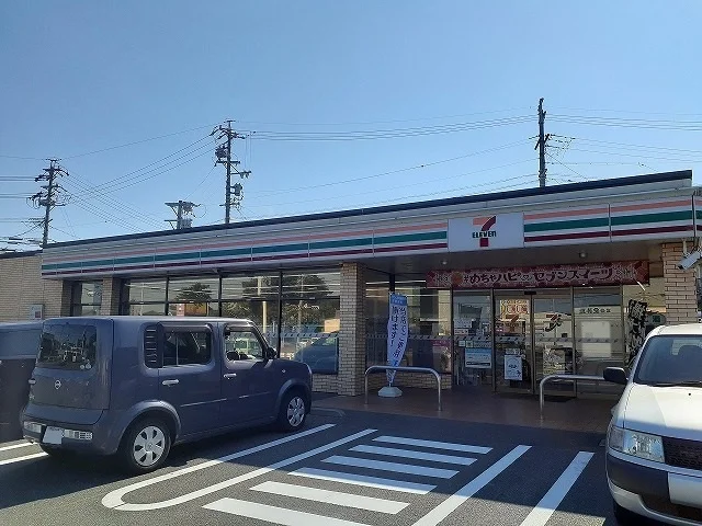 セブンイレブン武豊前田店まで360m