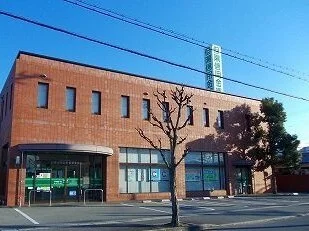 但陽信金まで800m