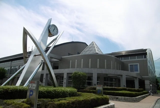 庄原市総合体育館まで850m