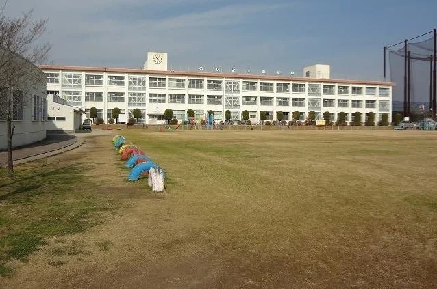 三田川小学校まで2800m