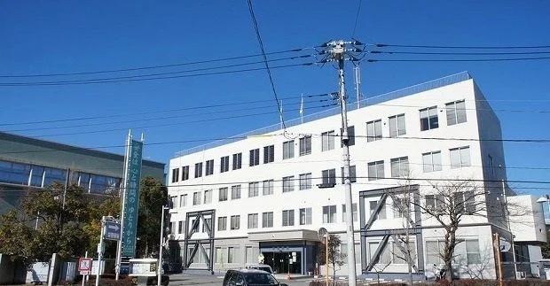 栄警察署まで600m