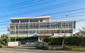 久里浜行政センターまで1420m