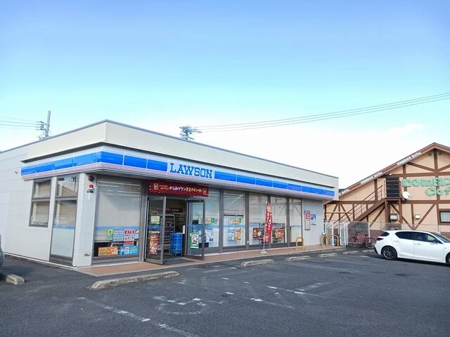 ローソン鈴鹿稲生西三丁目店まで800m