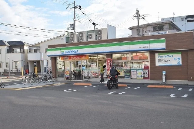 ファミリーマート尼崎東難波町店まで450m