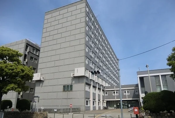 尼崎市役所まで1400m