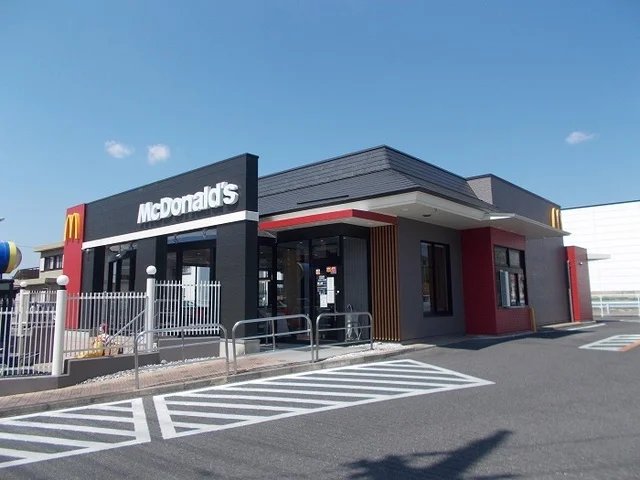 マクドナルド １６５名張店様まで1200m
