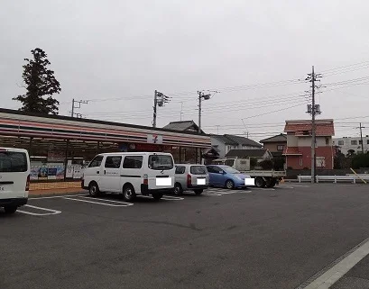 セブンイレブンまで600m