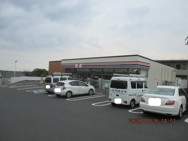 セブンイレブンまで1000m