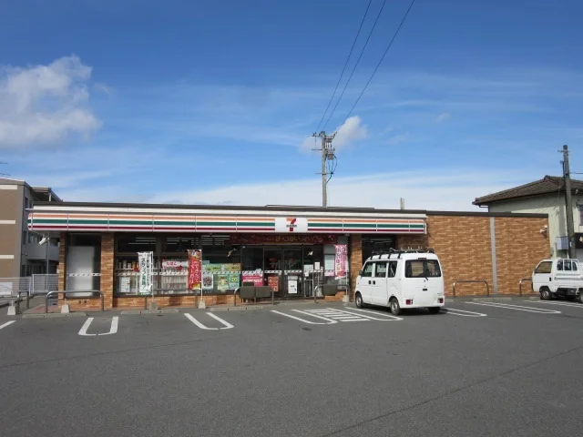 セブンイレブン小川江頭店まで1000m
