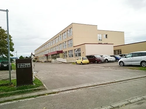 旭川市立啓北中学校まで450m