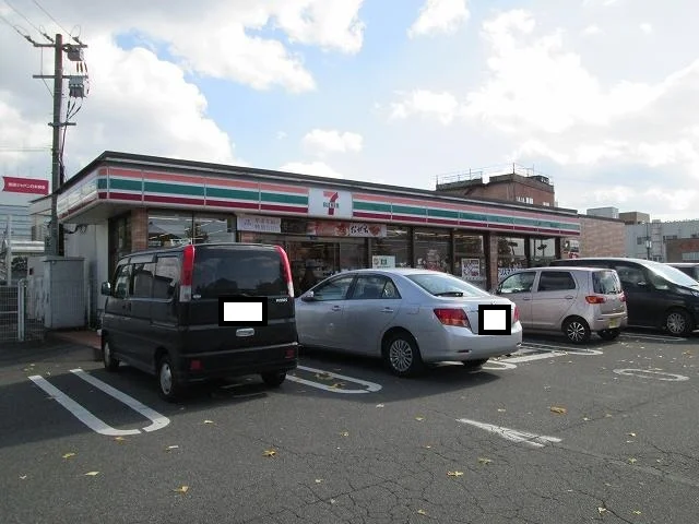 セブンイレブン西都城駅前店まで500m