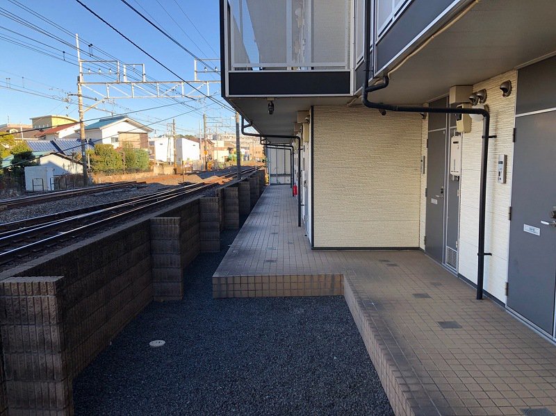 玄関前通路