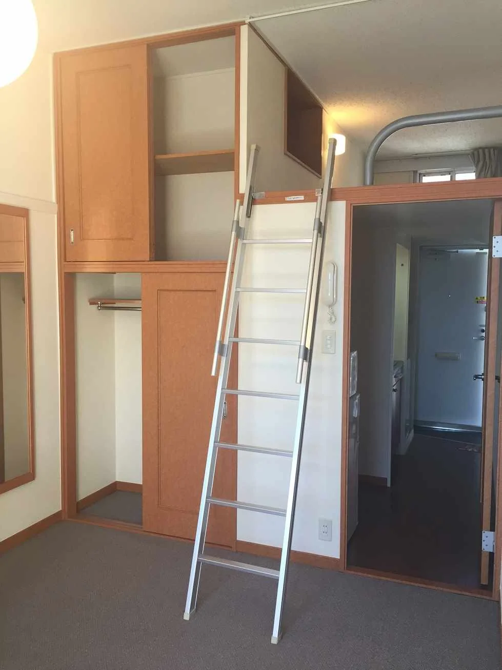 ロフトとクローゼットがついています