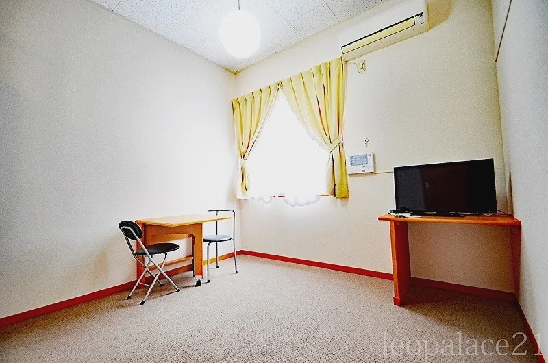 同タイプ部屋の写真となり設備等は現況と異なる場合があります。