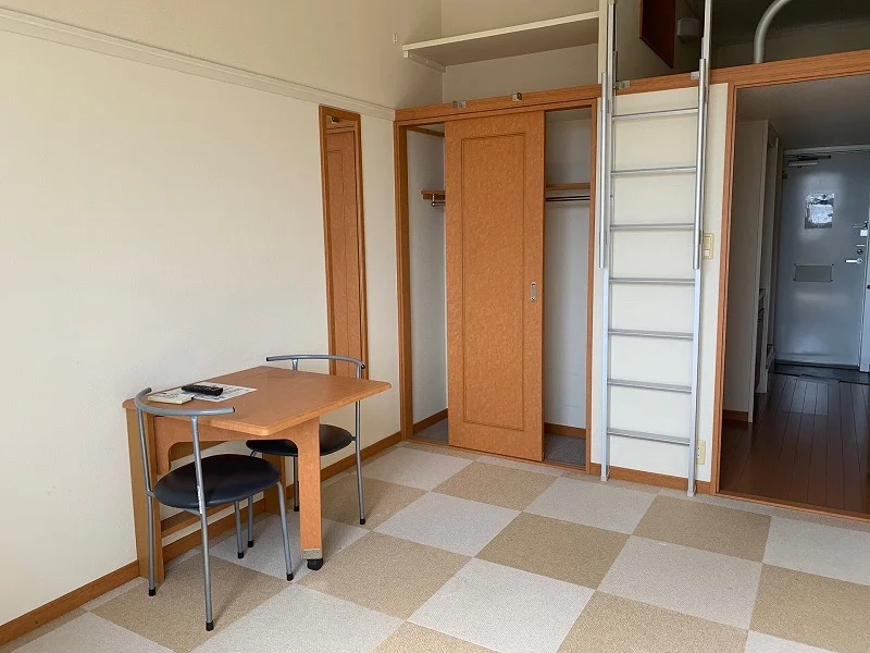 「同タイプの部屋の写真です」「現況優先」