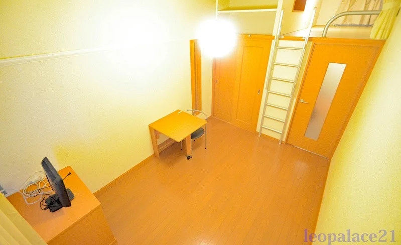 同タイプ部屋の写真となり設備等は現況と異なる場合があります。