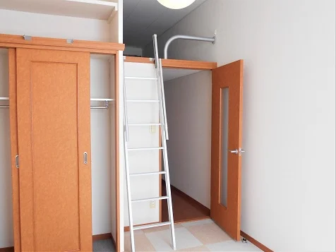 1Ｆはフローリング・2Fより上の階は絨毯となります