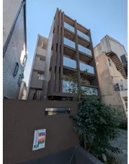 写真はお部屋のイメージです。ラグなどの室内装飾はございません。